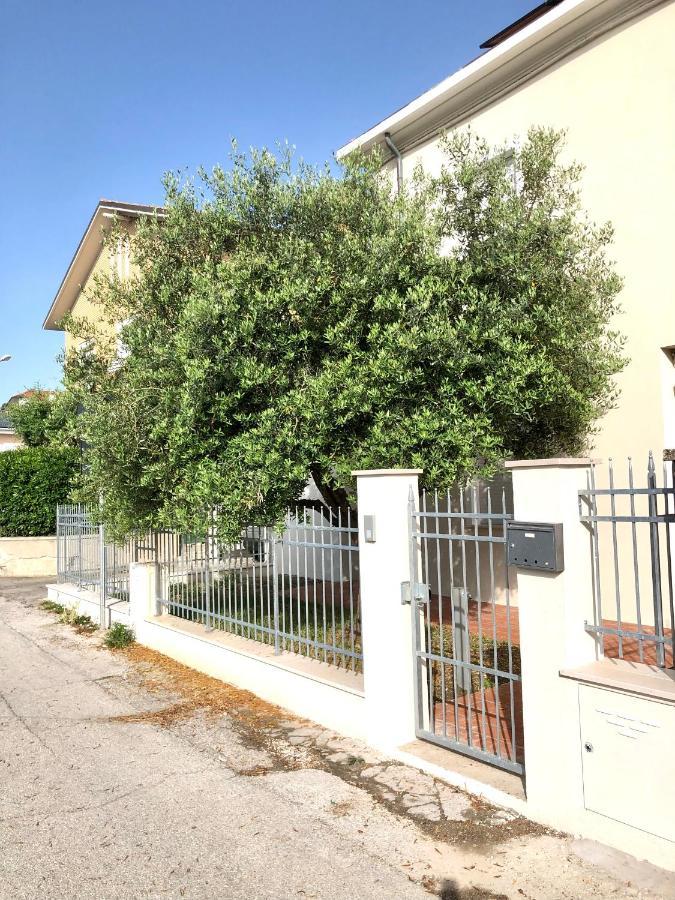 Appartamento Le Nasse Fano Esterno foto